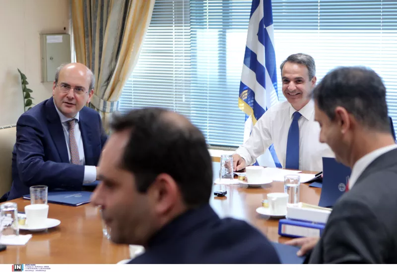 σύσκεψη στο ΥΠΟΙΚ