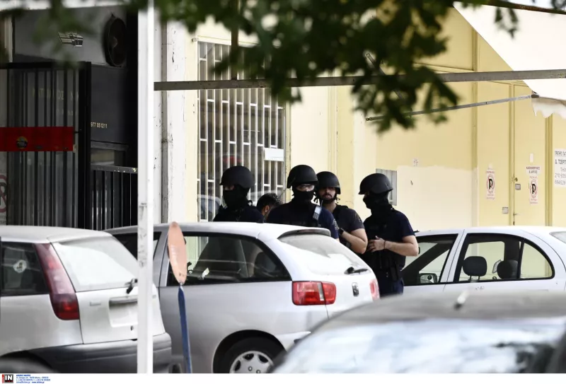 νεος κσομοσ