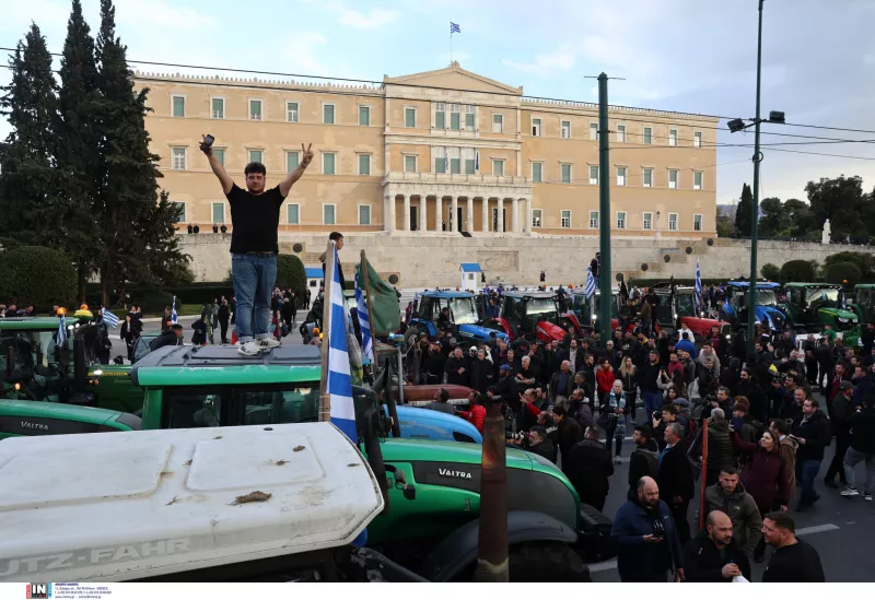 Αγροτες