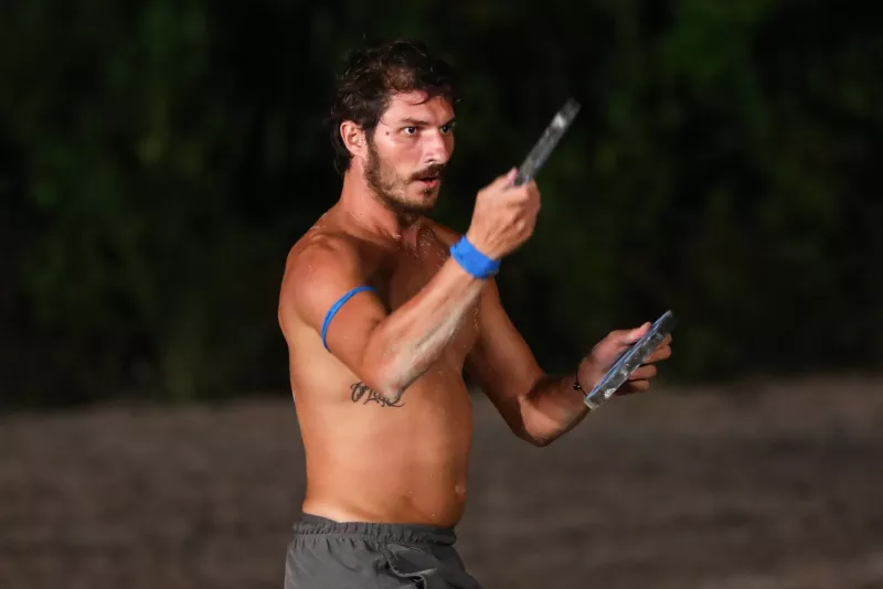 SURVIVOR 