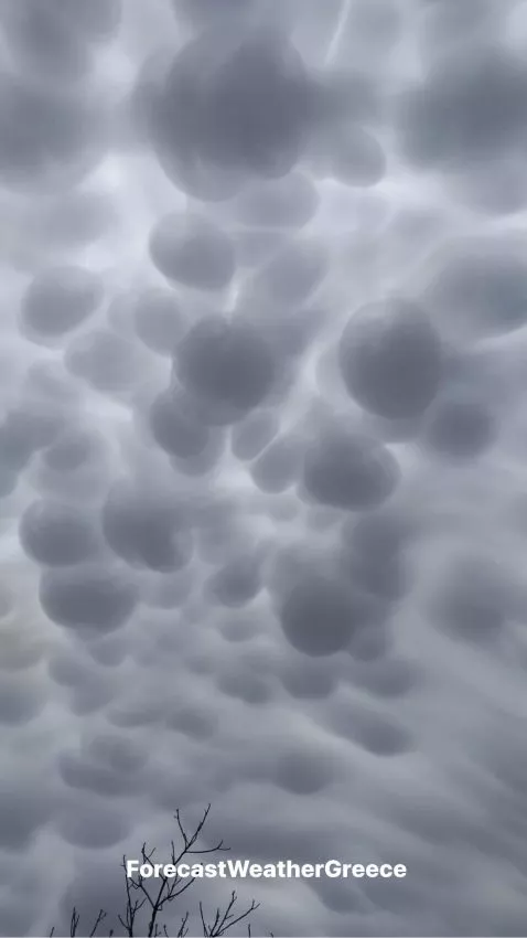 Τα σπάνια σύννεφα «Mammatus» εμφανίστηκαν σε Μεσσηνία και Λακωνία – Εικόνες που εντυπωσιάζουν