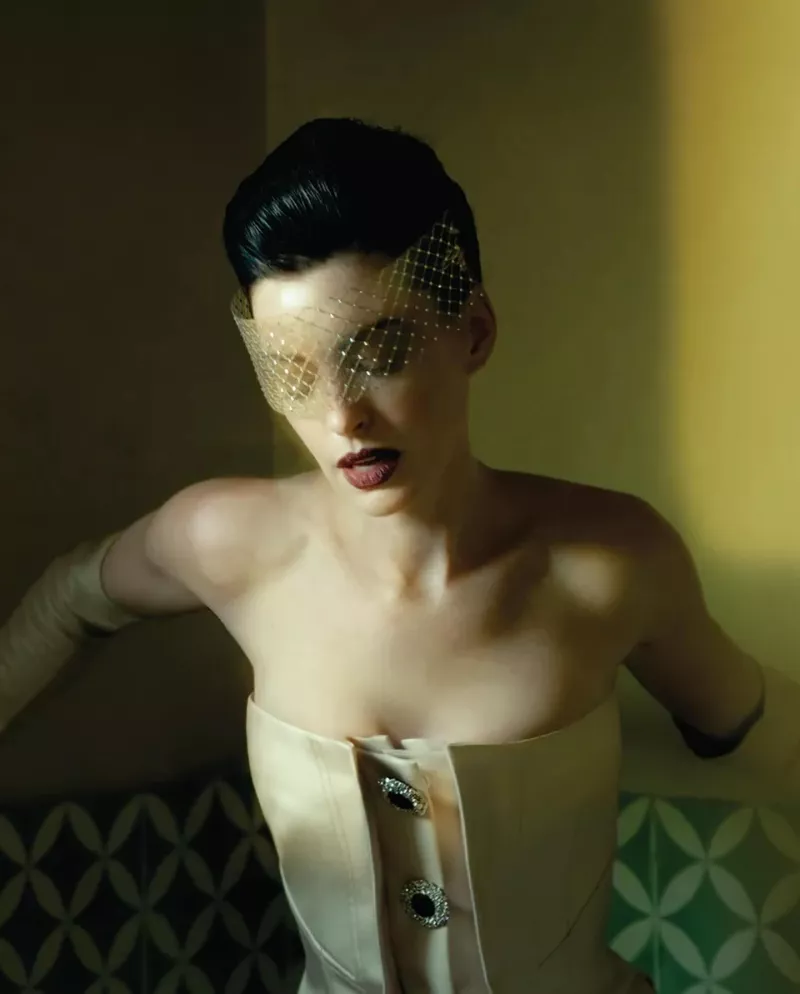 Anne Hathaway