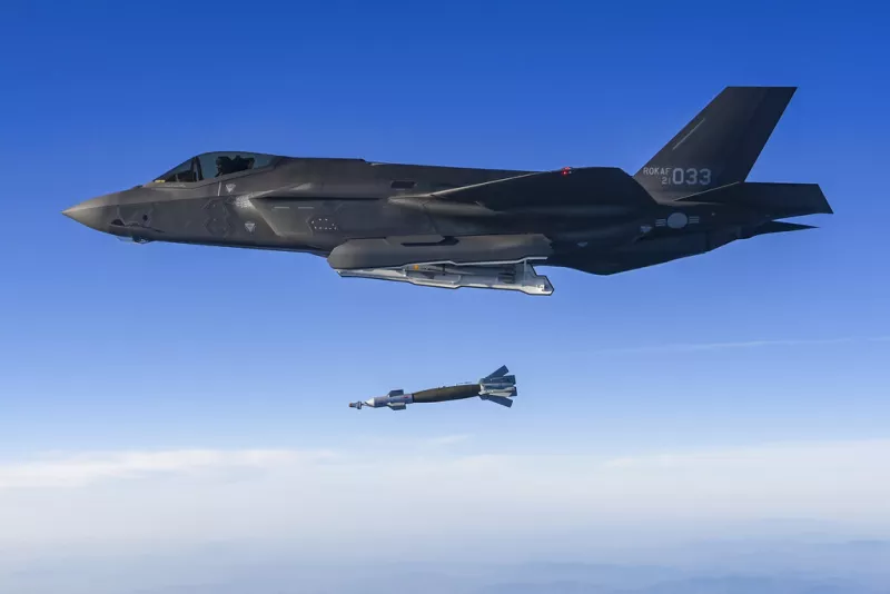 F35