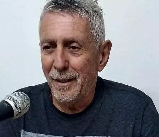 Κόντης