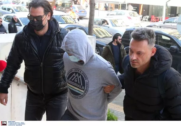 αποστρατος