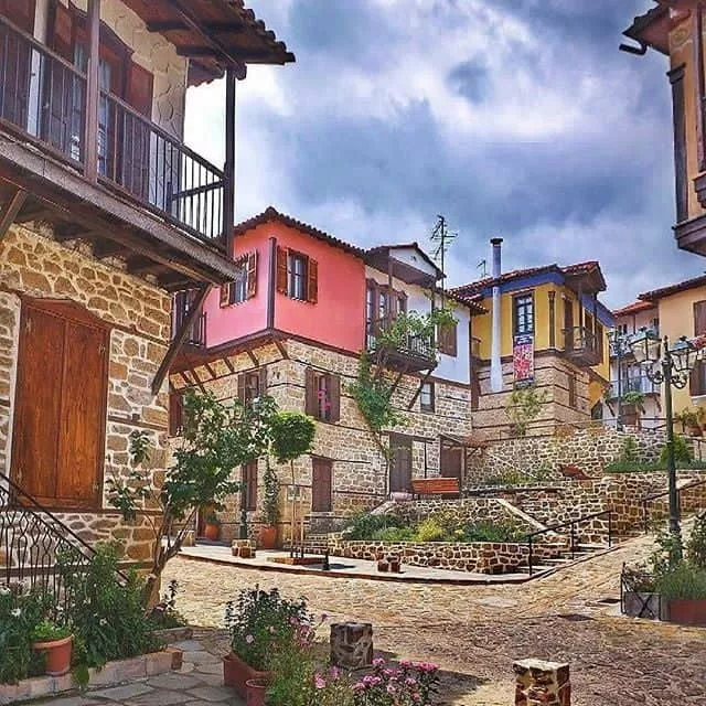 Η Αρναία στα τρία ωραιότερα χωριά της Ελλάδας 