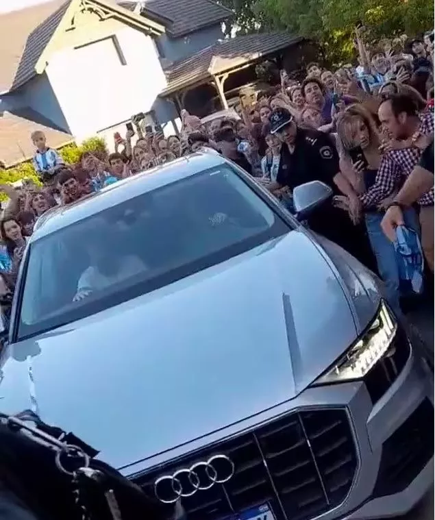 Μέσι