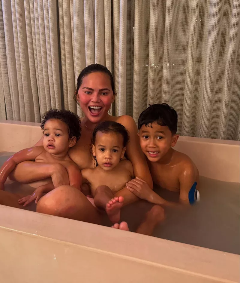 Η Chrissy Teigen