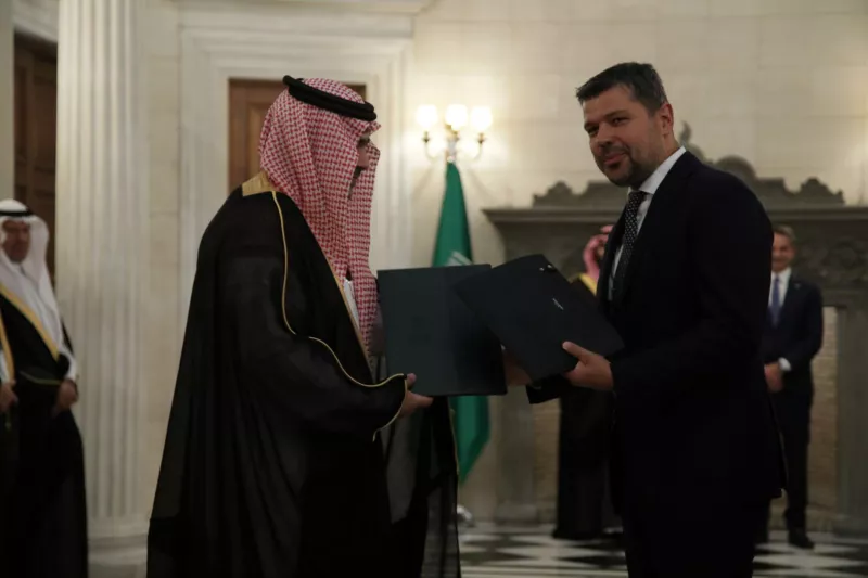 Η ΔΕΗ συμμετέχει στην κοινοπραξία κατασκευής του καλωδίου οπτικών ινών