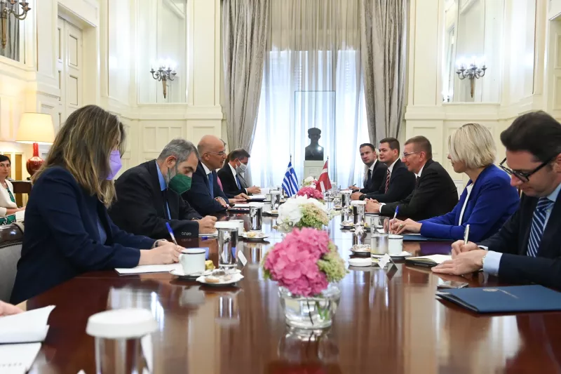 Δένδιας με Λετονό ΥΠΕΞ