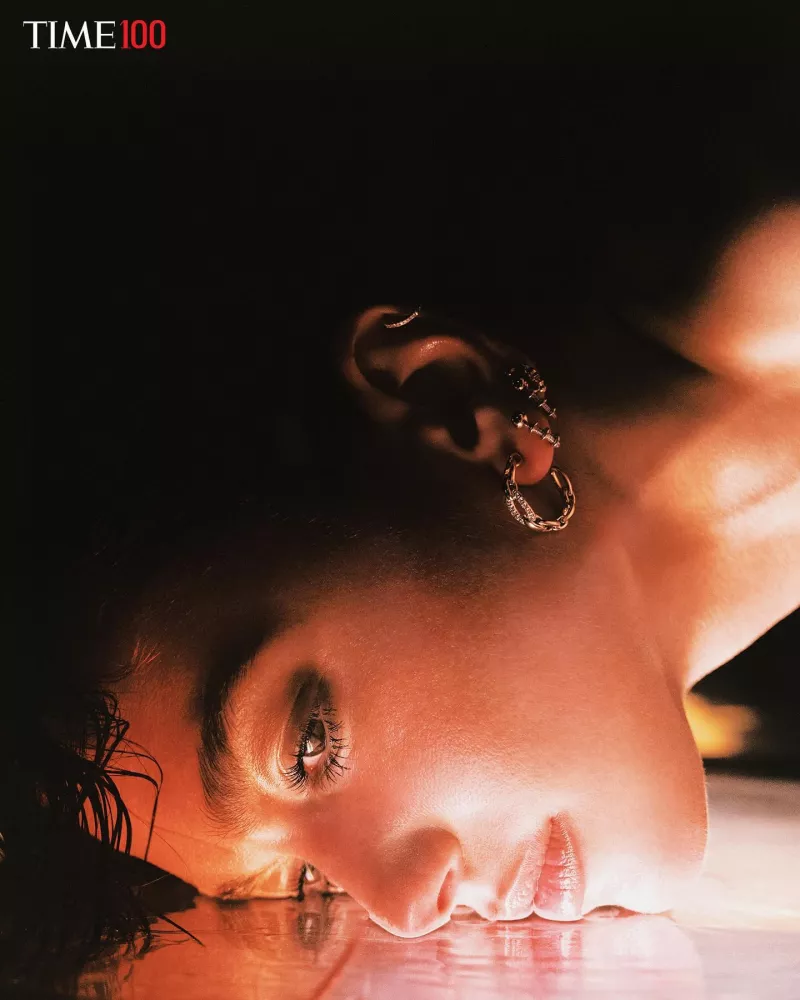 Η Dua Lipa