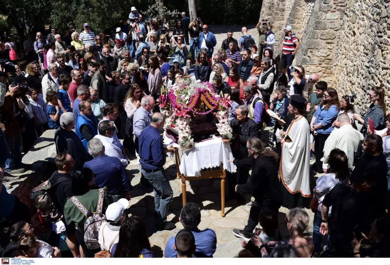 επιτάφιος