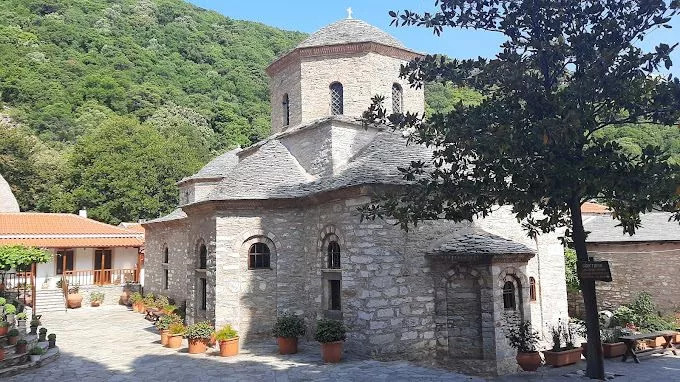 μονη