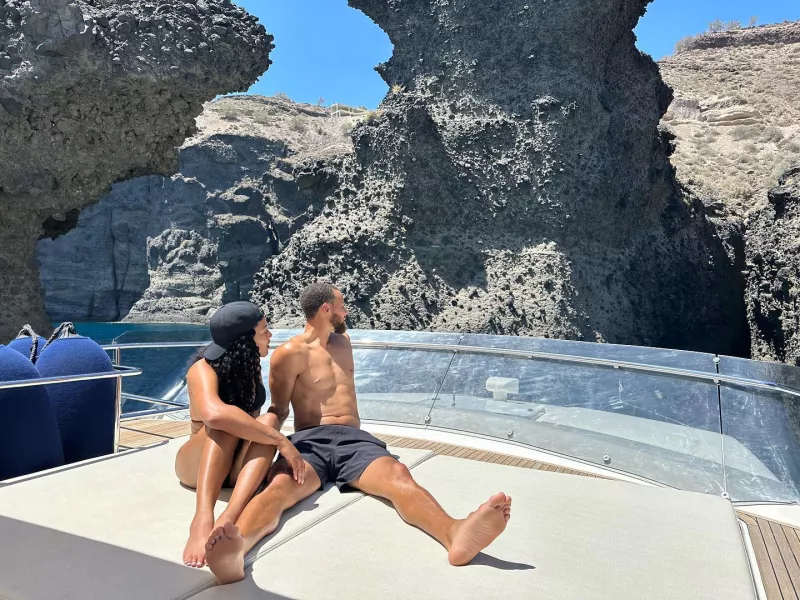 Ο Stephen Curry με τη σύζυγό του 