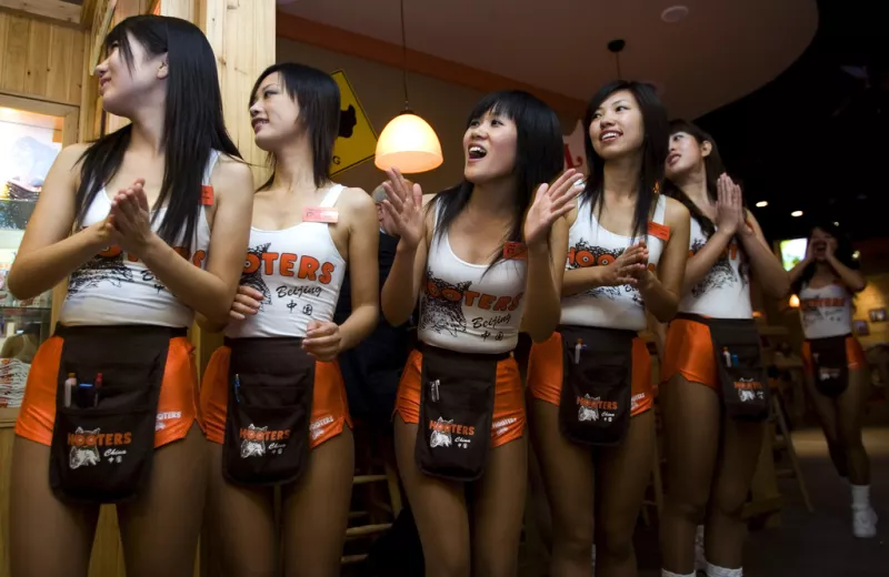 Hooters