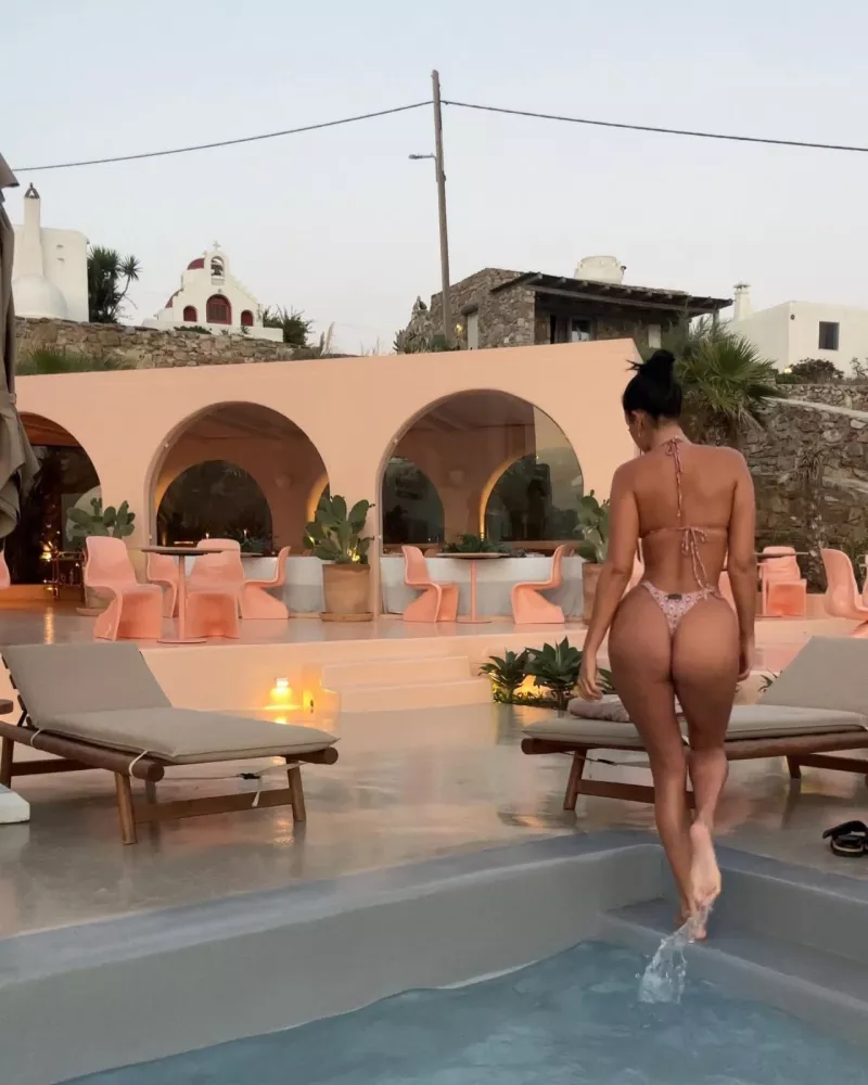 Η Ivana Knoll