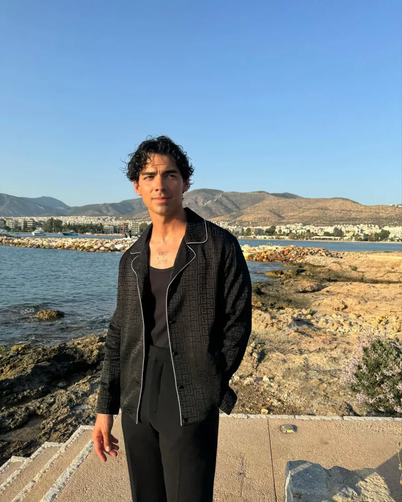 O Joe Jonas