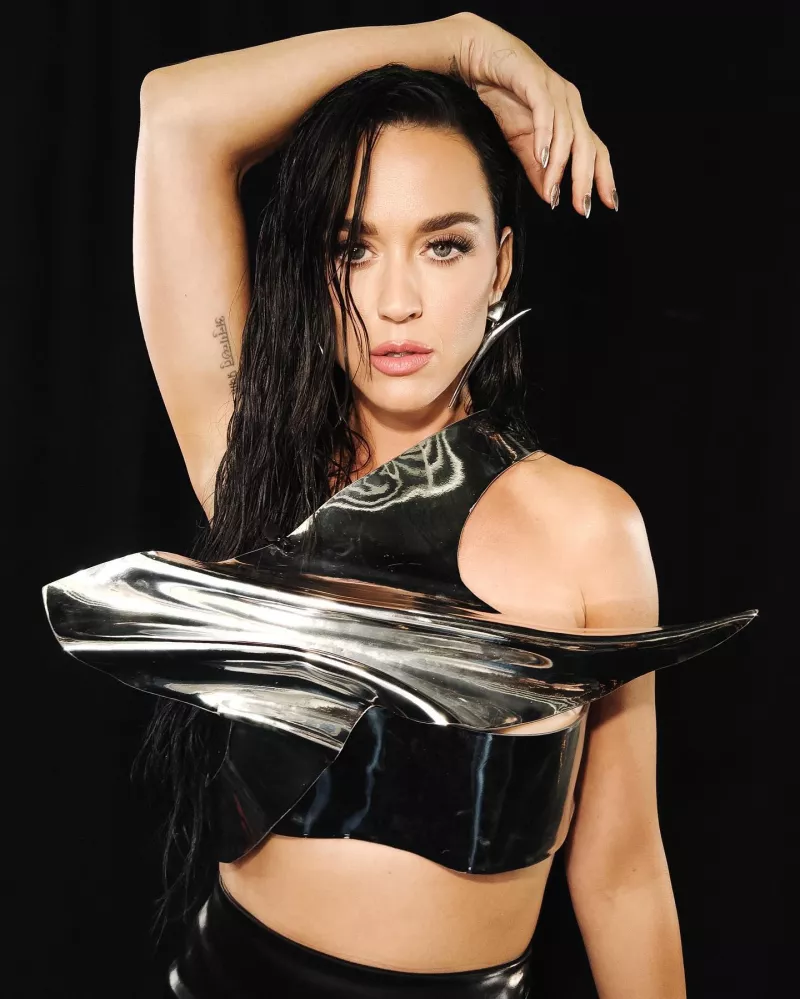 H Katy Perry