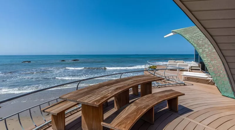 Το «Wave House»