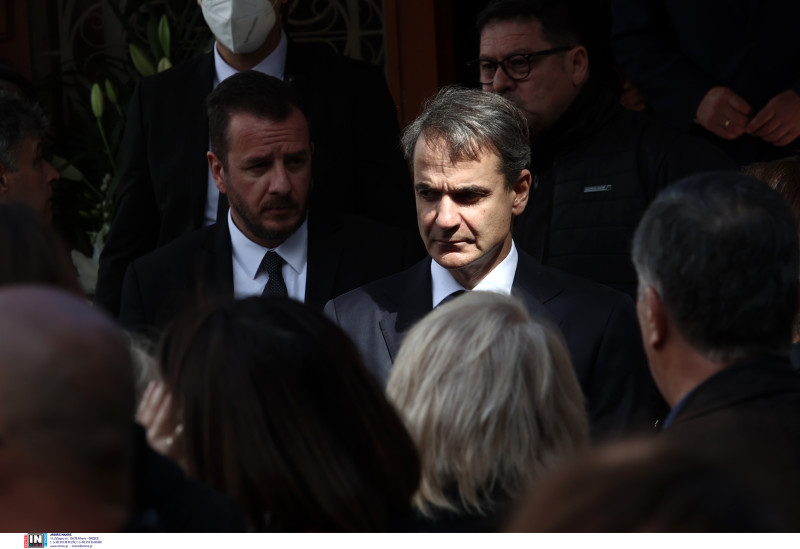 Θρήνος στην κηδεία του μηχανοδηγού Σπύρου Βούλγαρη - Παρών και ο πρωθυπουργός