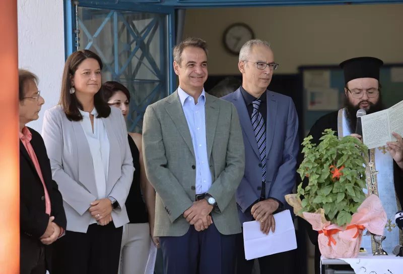 Μητσοτάκης αγιασμός 