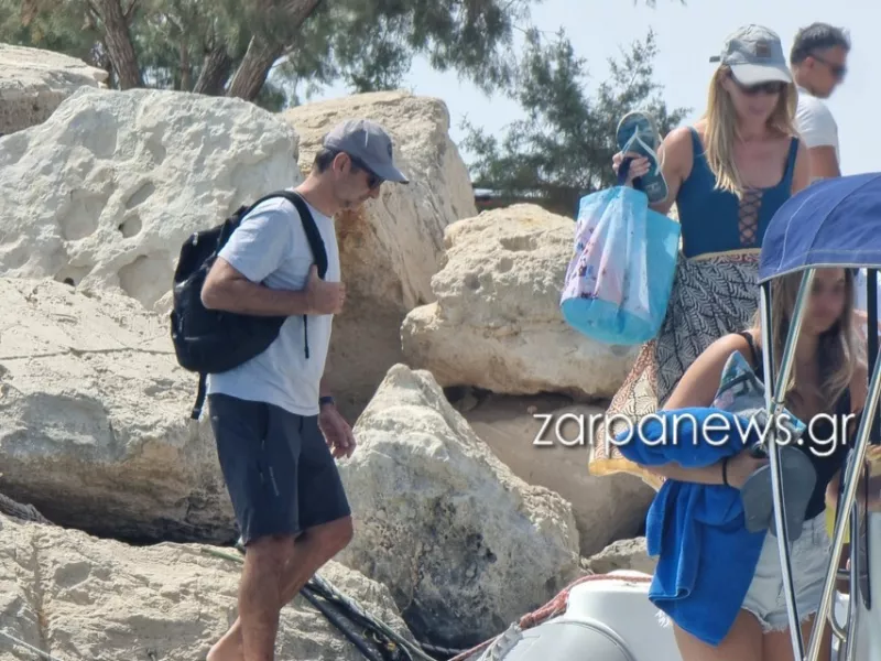 Μίνι κρουαζιέρα στο Μαράθι Χανίων για τον πρωθυπουργό και την οικογένειά του 