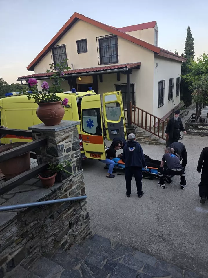 μονη εσφιγμενου