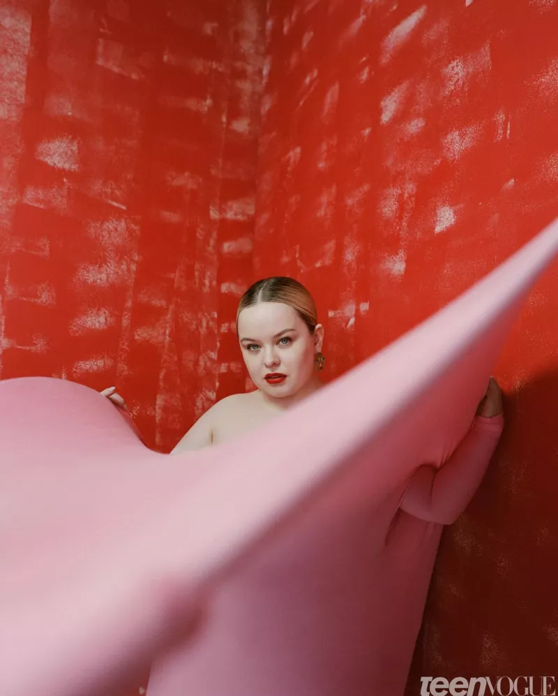 Η Nicola Coughlan