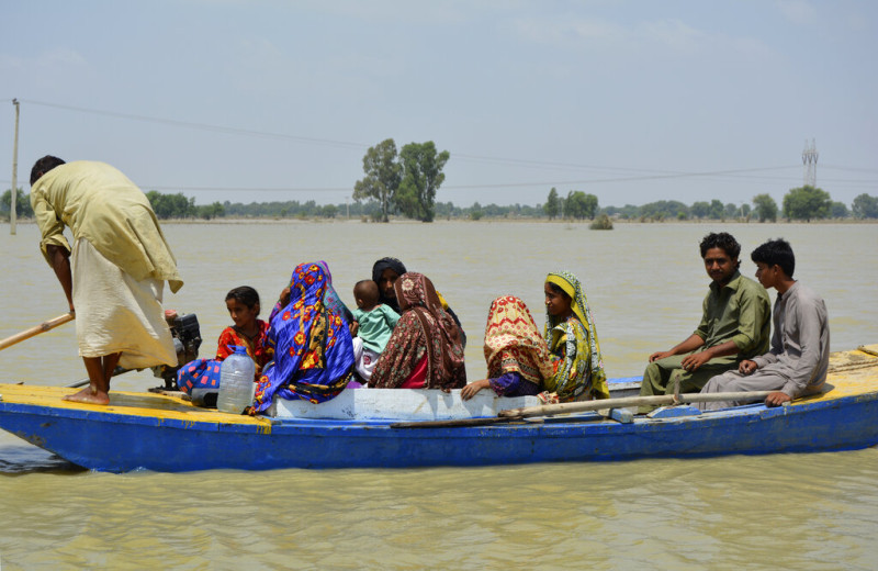 Περίπου 10 δισ. δολάρια χρειάζεται το Πακιστάν μετά τις πλημμύρες