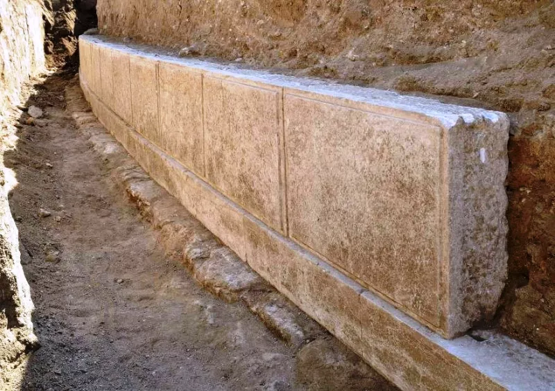 Τύμβος Καστά