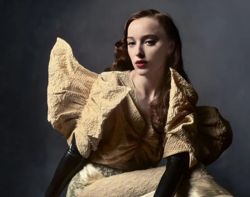 Η Phoebe Dyvenor