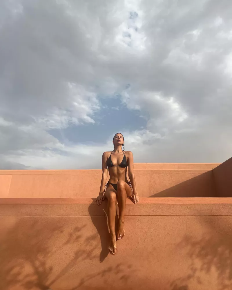 H Irina Shayk