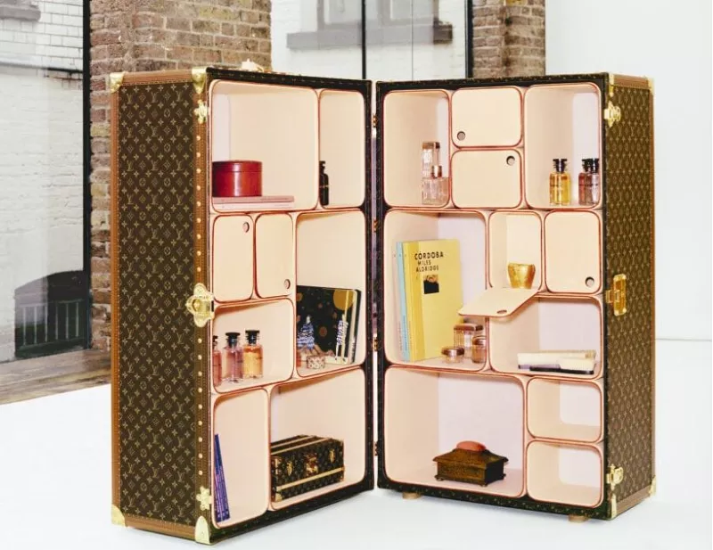 Το Cabinet of Curiosities