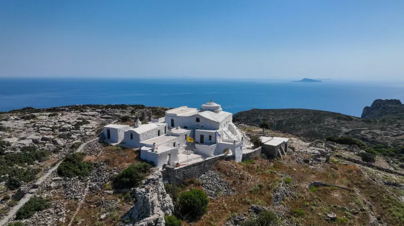Happy Traveller στην Αμοργό