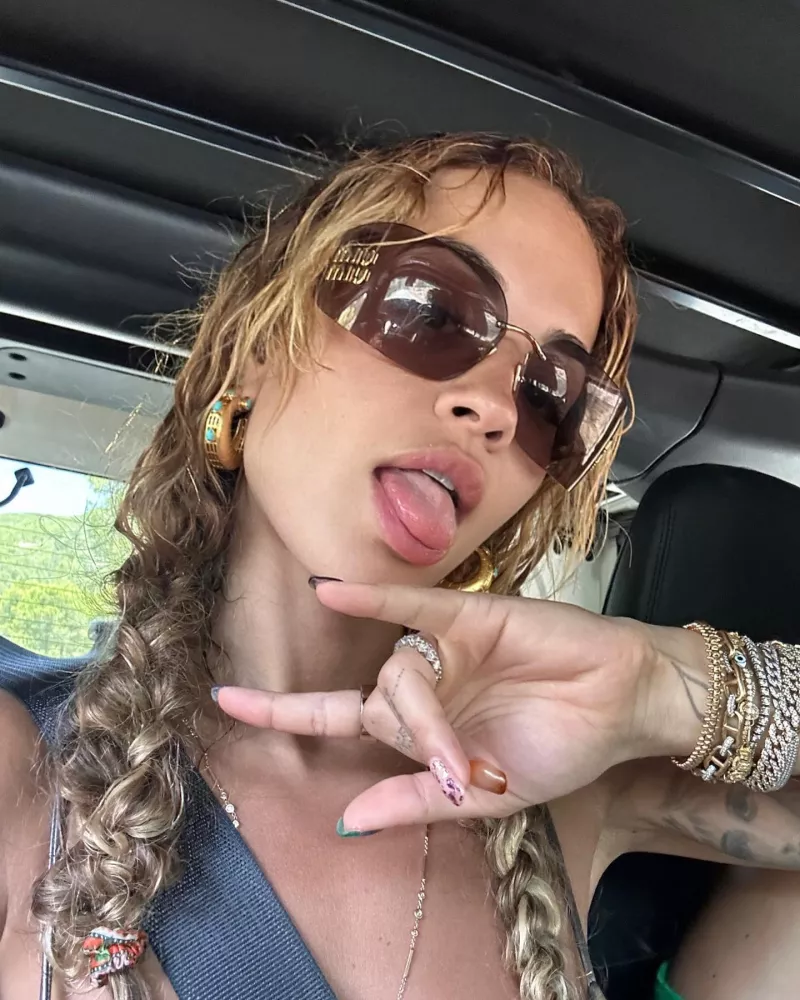 Η Rita Ora