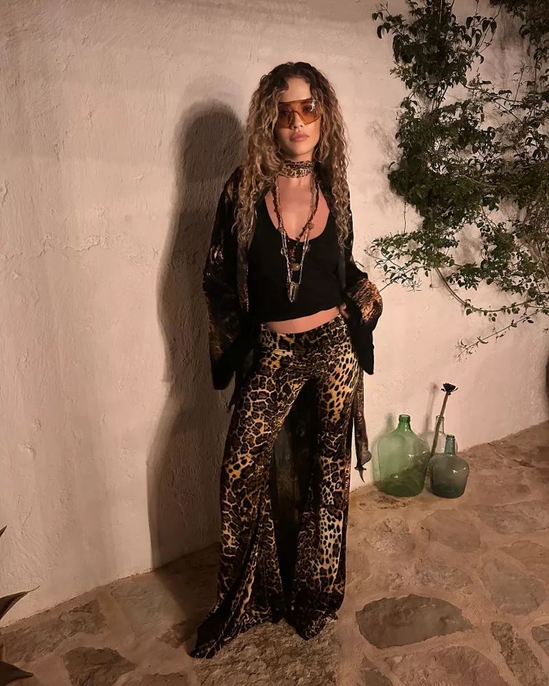 Η Rita Ora
