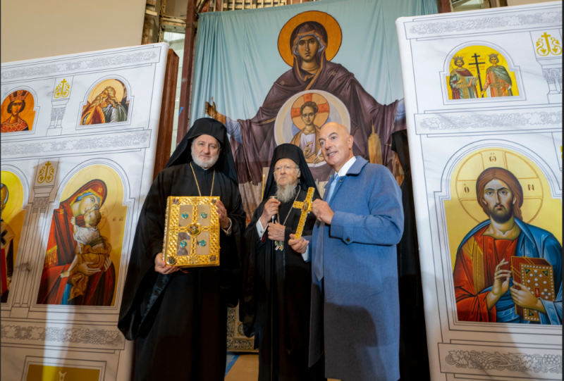 Ο Οικουμενικός Πατριάρχης στην τελετή των θυρανοιξίων του Ι. Ν. του Αγίου Νικολάου
