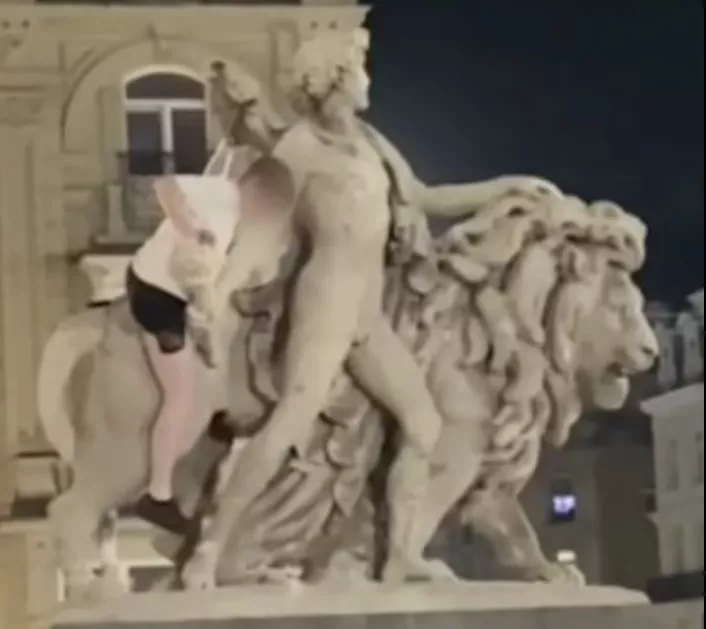 Αγαλμα
