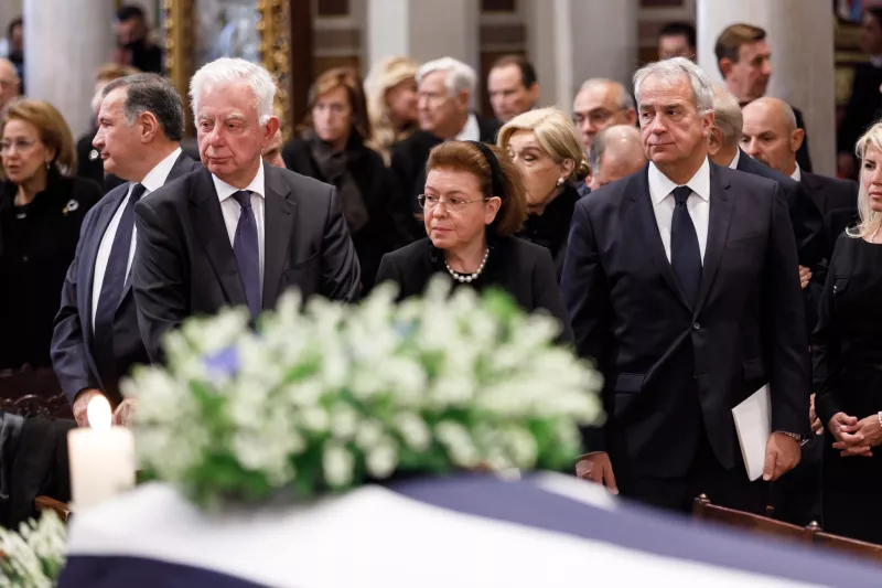 κηδεια τεως μενδωνη πικραμμενος 