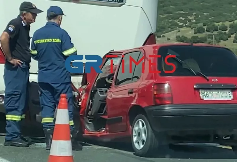  Νεκρή 66χρονη οδηγός που έπεσε πάνω σε λεωφορείο στην Εγνατία Οδό