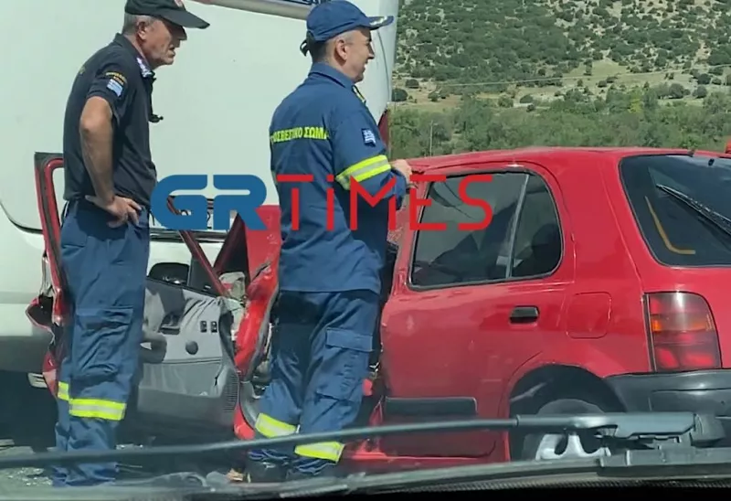 Νεκρή 66χρονη οδηγός που έπεσε πάνω σε λεωφορείο στην Εγνατία Οδό