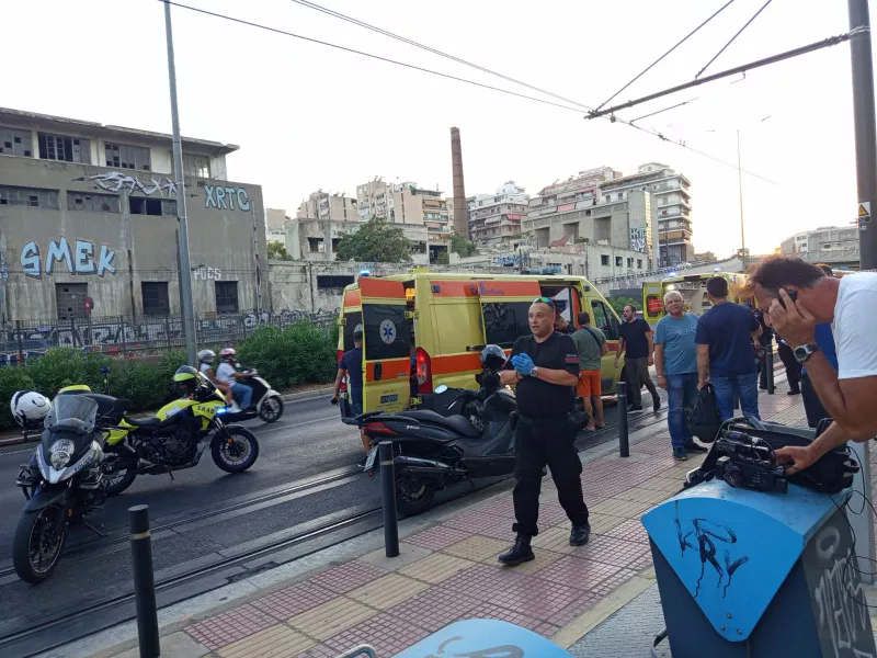 τραμ