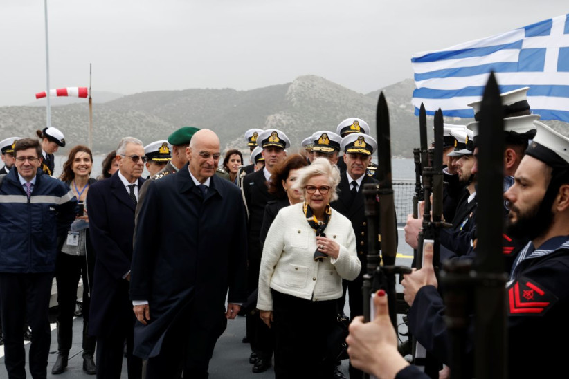 Δένδιας
