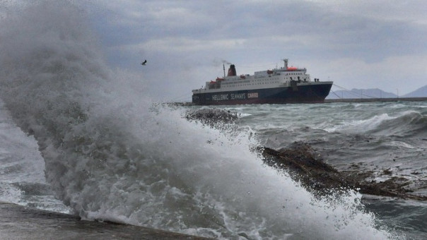 Κέρκυρα: Δεμένα τα πλοία ανοιχτού τύπου στα λιμάνια Κέρκυρας και Ηγουμενίτσας