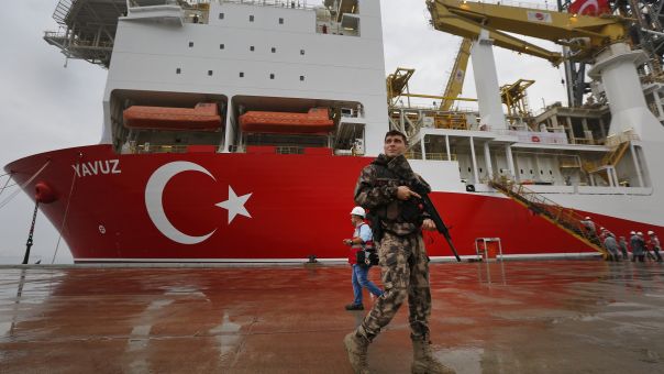 Τουρκία: Στο λιμάνι της Μερσίνης το 4ο γεωτρύπανο – «Επόμενη κίνηση η Ανατολική Μεσόγειος» 