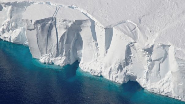 Ανησυχία προκαλεί έρευνα που αποκαλύπτει πόσα τ.χλμ πάγου λιώνουν κάθε χρόνο