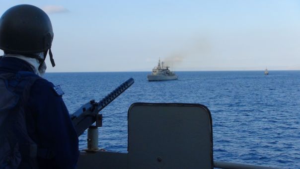 Πολεμικό Ναυτικό: Εντυπωσιακές εικόνες από άσκηση με πραγματικά πυρά (pics)