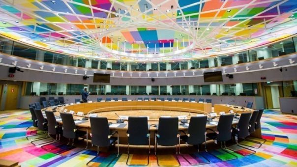Eurogroup-Ντόναχιου: Ισχυρή η ανάκαμψη της Ευρωζώνης-παραμένουν οι κίνδυνοι