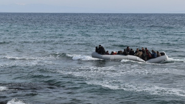 Πίσω στα τουρκικά παράλια τα εννέα σκάφη με 600 μετανάστες 
