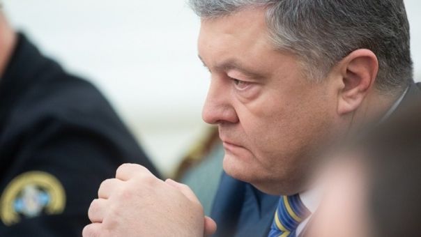 Ουκρανικές αρχές: «Στο κενό» το αίτημα σύλληψης του πρώην πρόεδρου Ποροσένκο